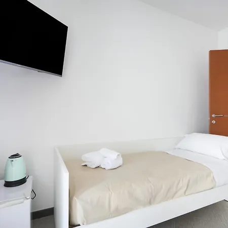 Sky Gate Gold – Terrazza Aeroporto Aparthotel Bari